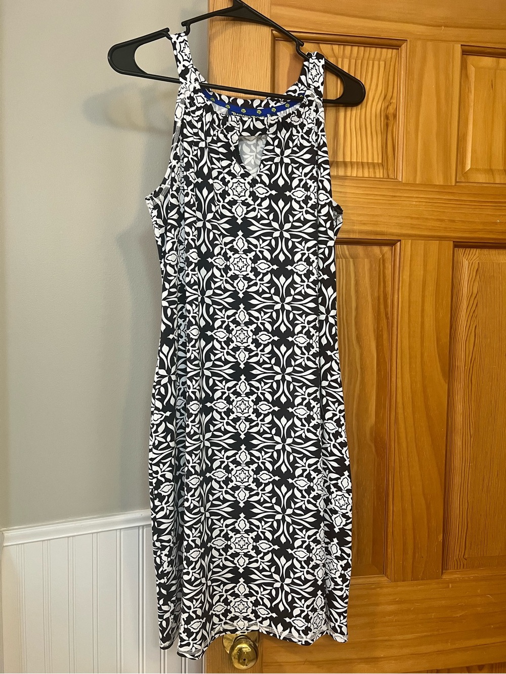 Banana Boat Black and White Sleeveless Midi Dress